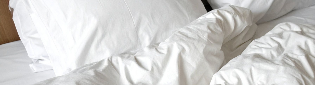 Couettes et oreillers : quelles matières privilégier pour affronter le froid