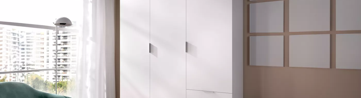Installer une armoire dans une petite chambre
