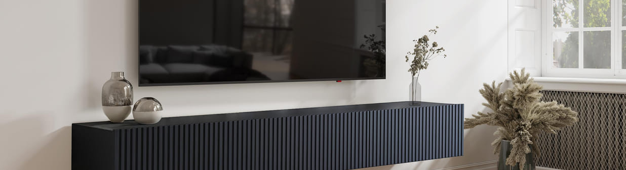 Petit salon : nos astuces pour intégrer un meuble TV sans encombrer
