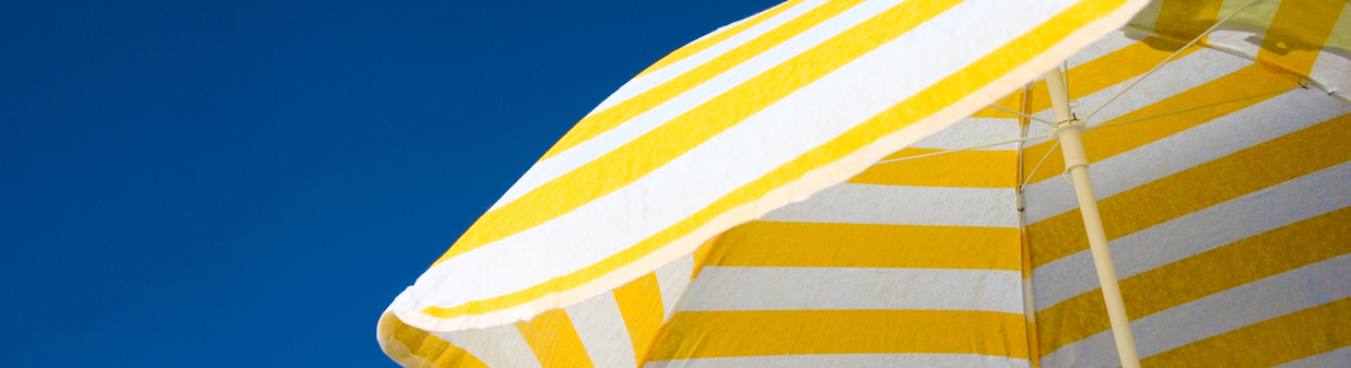 Nettoyer un parasol : guide pratique pour prolonger sa durée de vie