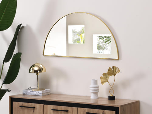 Nettoyer un miroir sans traces : 7 méthodes incontournables